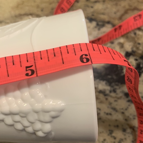 SET OF 8 MILK GLASS TUMBLERS ,GRAPE VINE PATTERN - Picture 7 of 9